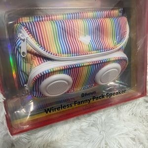 Parade Pride Wireless Speaker Fanny Pack In Rainbow White